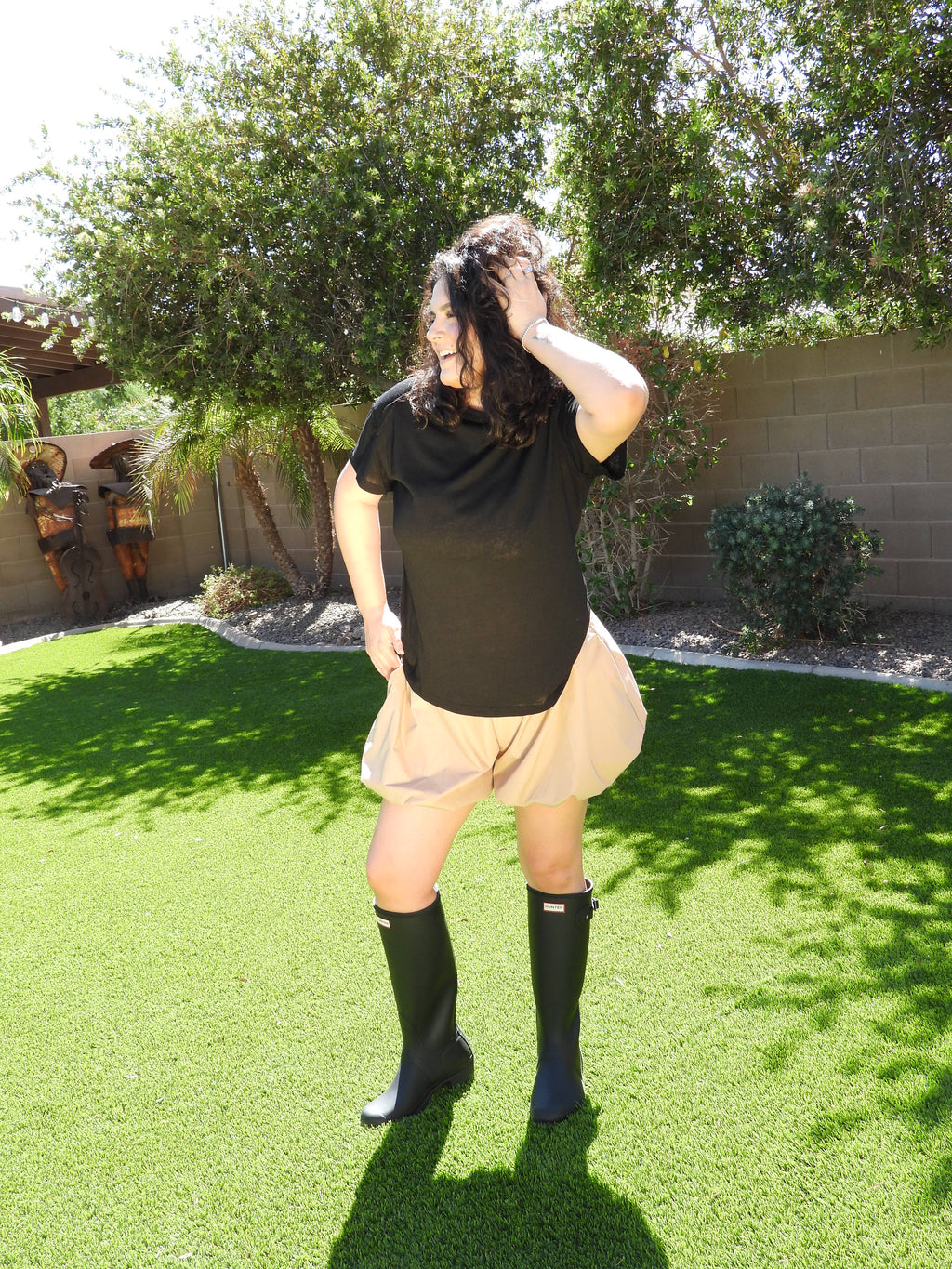 BUBBLE SHORT - KHAKI